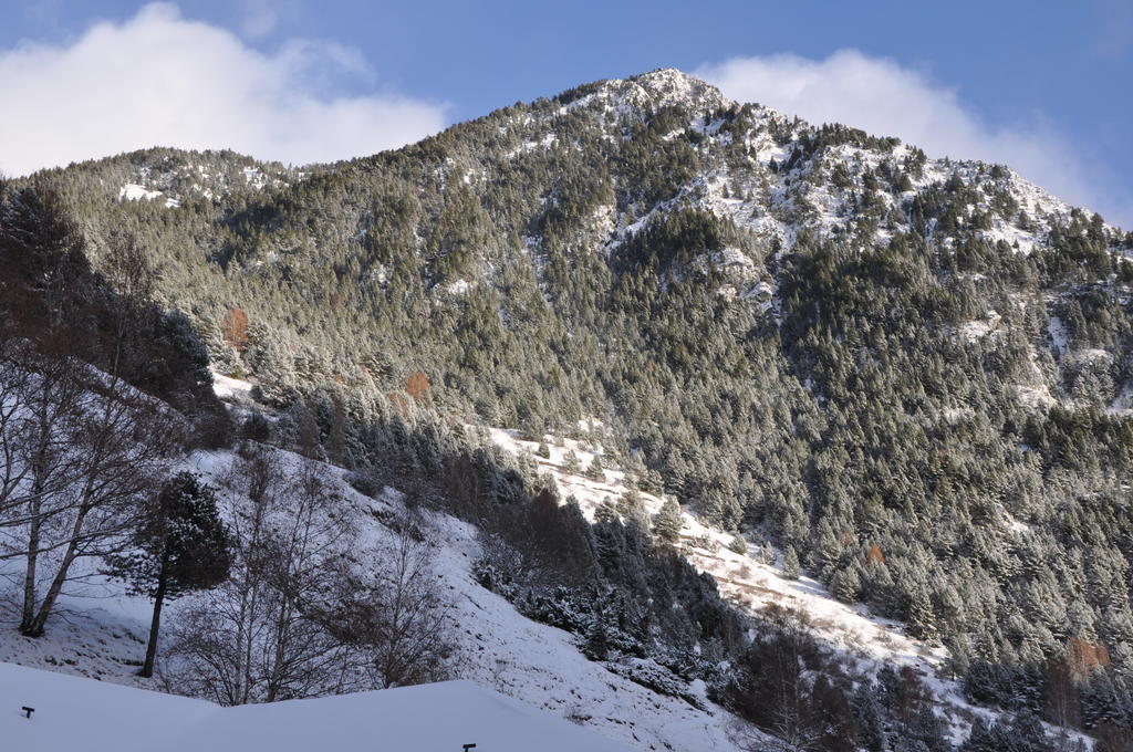 Hostal La Font Os de Civis Bagian luar foto