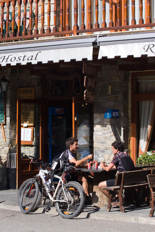 Hostal La Font Os de Civis Bagian luar foto
